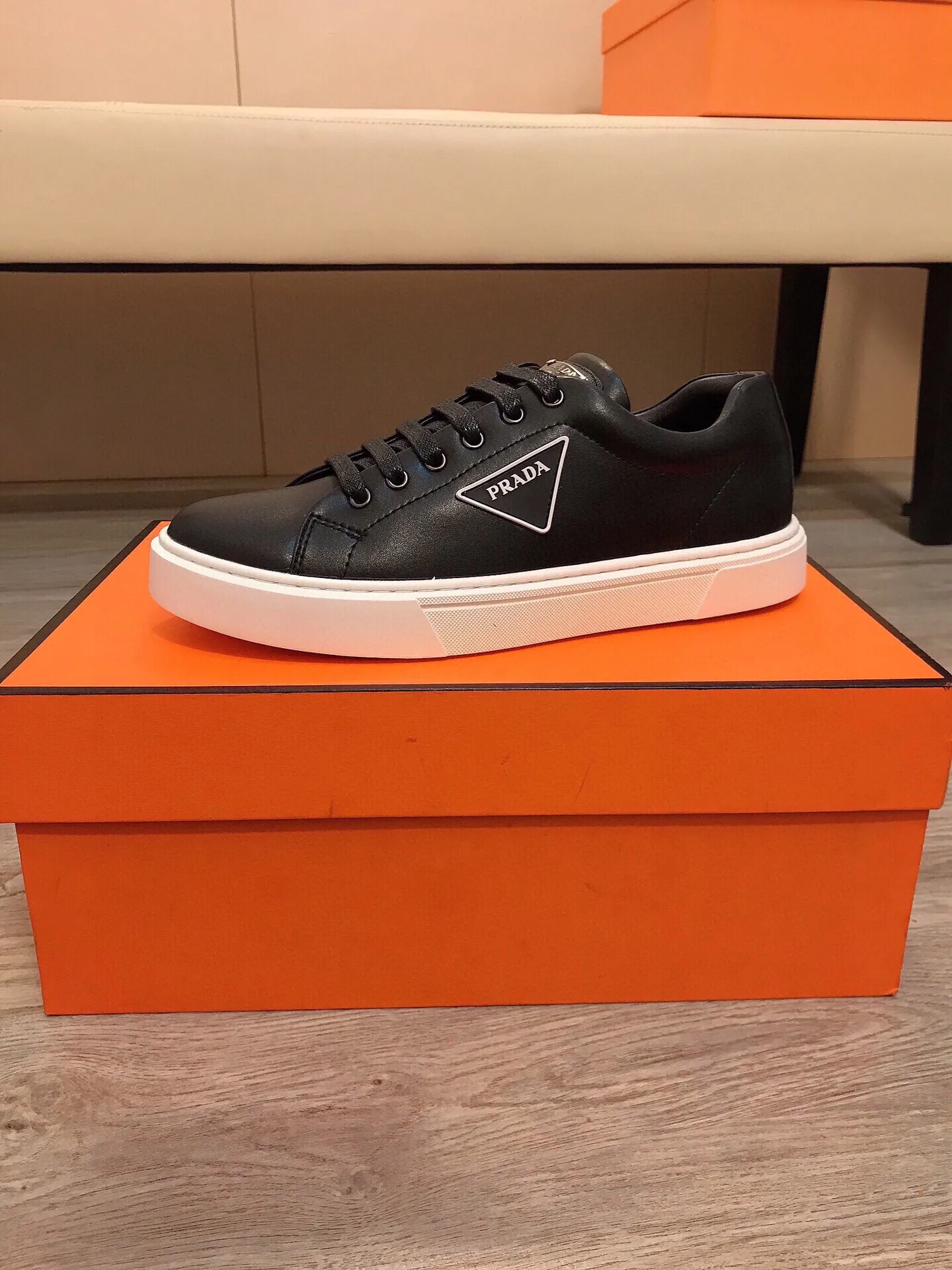 Ex-factory price 360🔥🆕Prada [Prada] latest casual and fashionable men's shoes👟hot style💥simple and elegant style, exclusive for trendy men. Unique latest brand elements👑, fashionable and generous, original imported cowhide fabric, genuine leather lining, super comfortable and wear-resistant outsole, classic model taken in kind, size: 38-44
